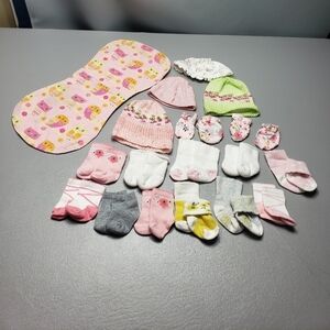 baby girls mixed bundle of 18 socks, hats, mittens